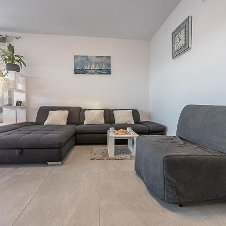 Luxury Villas White Sails Pinezići Eksteriør billede