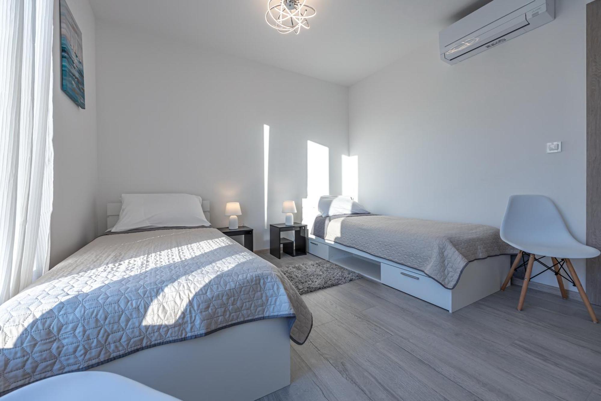 Luxury Villas White Sails Pinezići Eksteriør billede
