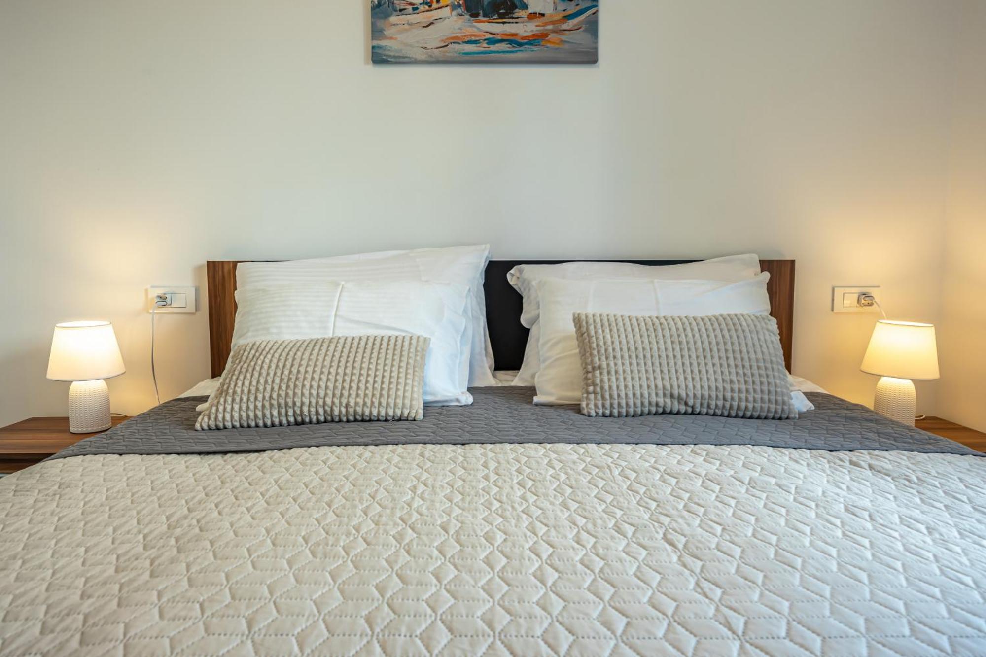 Luxury Villas White Sails Pinezići Eksteriør billede
